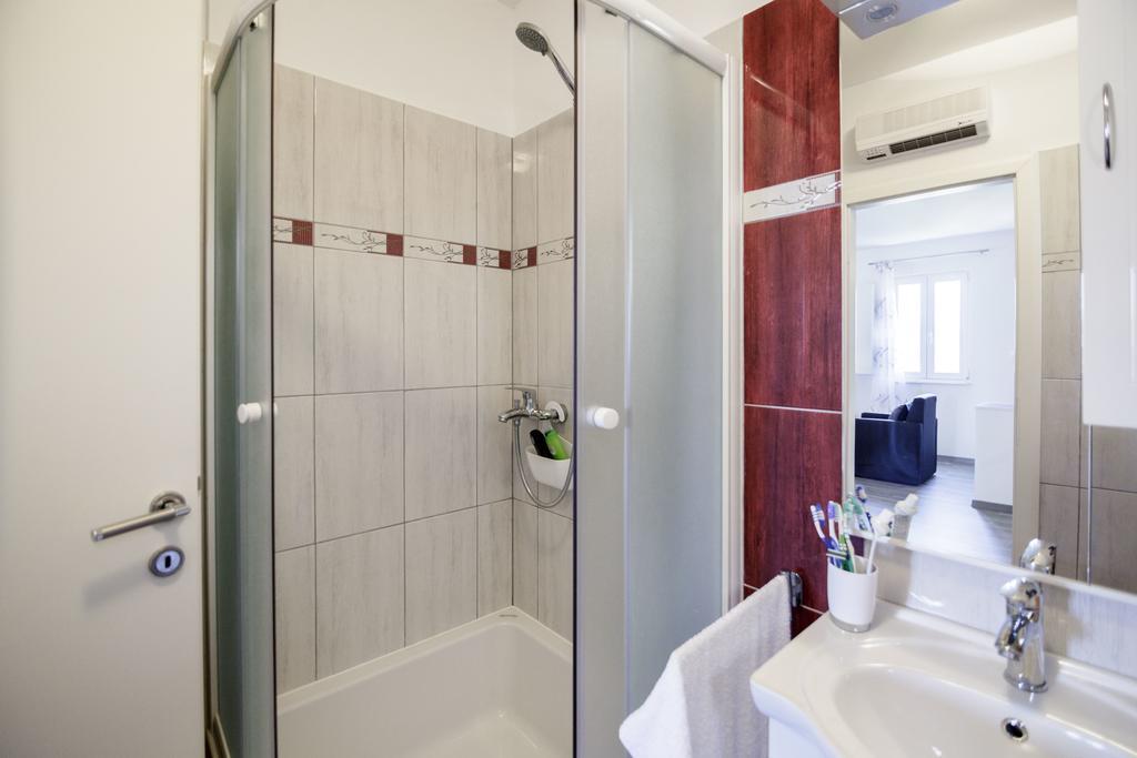 Apartman Jurica Komiža Exteriör bild