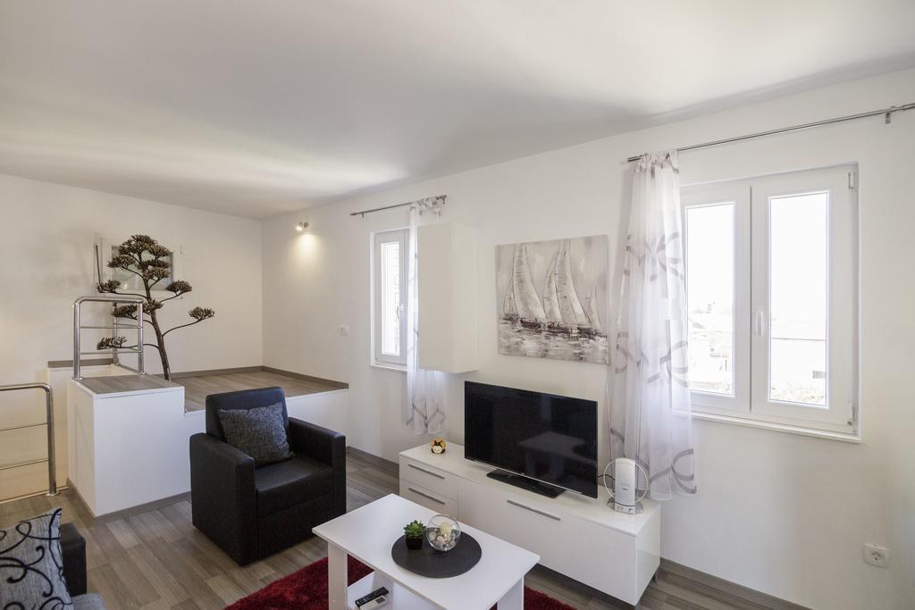 Apartman Jurica Komiža Exteriör bild